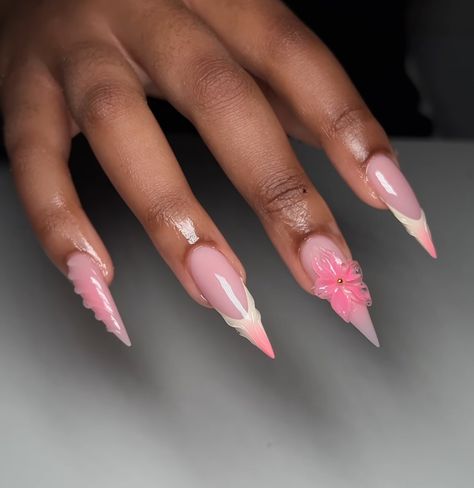 Pink Acrylic Nails Stiletto, Pink Stiletto Nails Designs, Pink Nails Stiletto, Cute Stiletto Nails Designs, Nail Designs Stiletto, Chrome Stiletto Nails, Stiletto Acrylic Nails, Pink Stiletto Nails, Kylie Nails