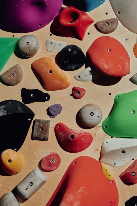 Indoor Bouldering, Bouldering Gym, Indoor Rock Climbing, Indoor Climbing, Mood Images, Climbing Gym, Tattoo Project, Rock Climbers, Base Design