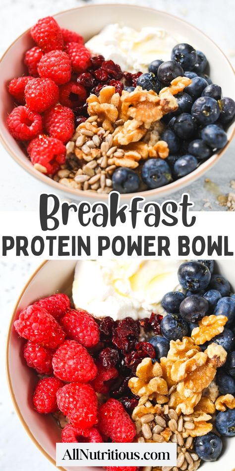 Fresh berries take this high protein breakfast to a whole new level. You can easily make this high protein breakfast power bowl in just a few minutes to have a nutritious and delicious healthy breakfast ready this morning. All Protein Breakfast, Breakfast Scramble Healthy, Delicious High Protein Breakfast, Easy Whole 30 Breakfast On The Go, Breakfast Bowl High Protein, Oatmeal Breakfast Bowls Healthy, High Protein Sunday Dinner, Clean Protein Breakfast, Clean Eating Breakfast Bowls