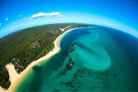 Moreton Bay, Queensland (Australia). 'The clear waters of Moreton Bay stretch 125km from Caloundra to the Gold Coast and are sprinkled with some 365 islands – one for every day of the year. The bay is separated from the Pacific Ocean by four sand islands, including Moreton Island. It’s home to some of Queensland’s highlights and has a great diversity of marine life, including the increasingly rare dugong.' http://www.lonelyplanet.com/australia/queensland/moreton-bay#ixzz2staTltnx Saint Helena Island, Sand Island, Romantic Destinations, Romantic Vacations, Beautiful Places On Earth, Queensland Australia, Romantic Travel, Sunshine Coast, Australia Travel