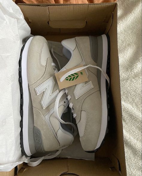 New Balance Shoes 574 Outfit Aesthetic, Aesthetic Shoes Sneakers New Balance, New Balance Shoes 574 Outfit, New Balance 574 Beige, Vsco Account, New Balance Aesthetic, New Balance Shoes 574 Tan, New Balance 530 Outfit, Women’s New Balance 574