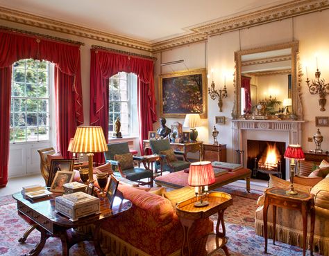 Salas Living Room, Royal Room, London Residence, English Interior, English Country Decor, English Decor, Clarence House, European Home Decor, Classic Living Room