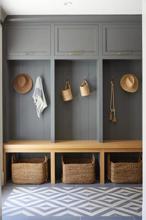 Small Entryway Storage Ideas, Small Entryway Storage, Entryway Storage Ideas, Mudroom Designs, Furniture Entryway, Small Mudroom Ideas, Mudroom Cubbies, Functional Mudroom, Laundry Room/mudroom