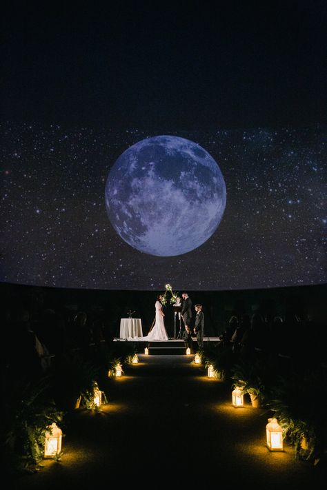 Moon Light Wedding, Planetarium Wedding Ceremony, Midnight Decorations, Astral Wedding, Space Theme Wedding, Astrological Wedding, Space Wedding Theme, Moon Themed Wedding, Space Themed Wedding