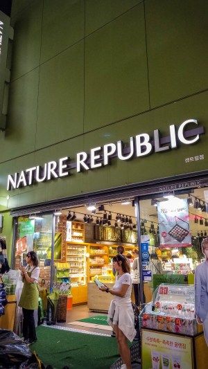 Nature Republic - My Ticklefeet Seoul Shopping, Shopping In Seoul, Seoul Korea Travel, Traditional Market, Nature Republic, Skin Care Shopping, Trendy Boutique, Tax Refund, Korea Travel