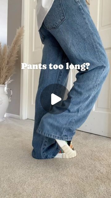 Baggy Denim Jeans Outfit, Loose Jeans Outfit, How To Style Baggy Jeans, Outfits With Baggy Jeans, Baggy Pants Outfit, Denim Jeans Outfit, Baggy Jeans Outfit, Girl Problems, Long Jeans