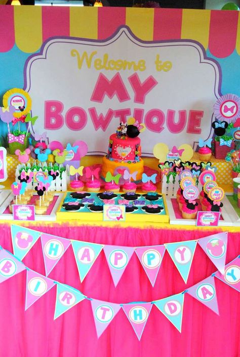 Minnies Bowtique, Bowtique Party, Minnie Boutique, Minnie Mouse Clubhouse, Minnie Mouse Birthday Theme, Minnie Mouse Birthday Party Ideas, Minnie Mouse Birthday Party Decorations, Minnie Mouse First Birthday, Birthday Minnie Mouse