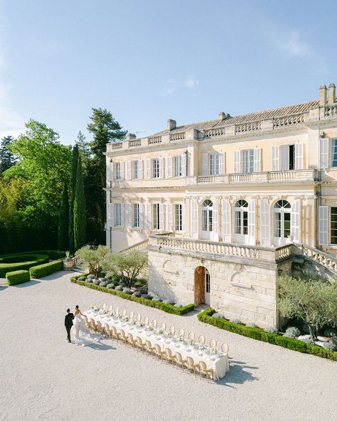 Still on Cloud 9 after our first wedding of this season this past weekend! It was wonderful to return to one of our favorite locations in the South of France for a beautiful 3 day celebration! The timeless elegance of Chateau Martinay’s cypress alley, grand courtyards, and stunning interior spaces make this location a dream destination for wedding couples and their guests coming from all over the world! . . . . *Creative Partners* Photographer: Konstantyn Zakhariy @konstantynzakhariy | Venue:... France Wedding Venues French Chateau, Chateau Martinay, French Castle Wedding, Chateau Wedding France, South Of France Wedding, France Chateau, French Chateau Wedding, Wedding In France, Bridgerton Inspired