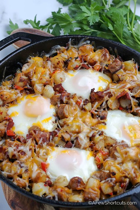 Camping Breakfast Recipes Easy, Bacon Egg And Potato Breakfast Skillet, Savory Egg Breakfast, Brunch Skillet Recipes, Eggs For Breakfast Recipes, Cool Places In The World, Skillet Meals Breakfast, Eggs With Potatoes Breakfast, Breakfast Skillet Recipes Healthy