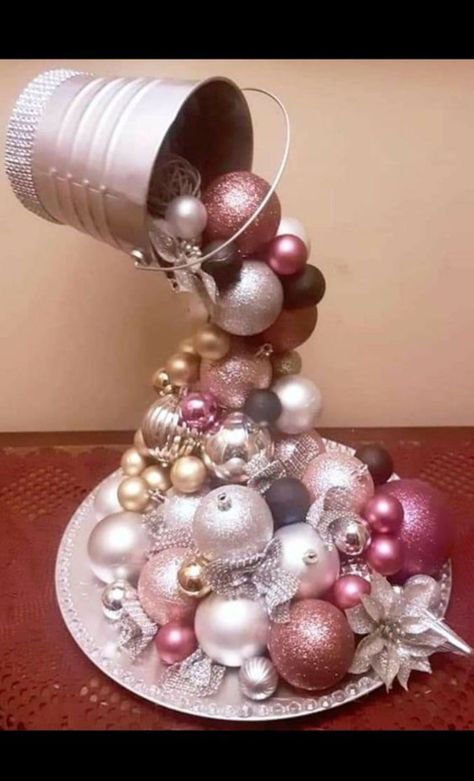 Christmas Decora, Teacup Crafts, Christmas Candle Decorations, Christmas Float Ideas, Christmas Themes Decorations, Diy Christmas Decorations Easy, Easter Wishes, Porch Christmas, Candy Christmas Decorations