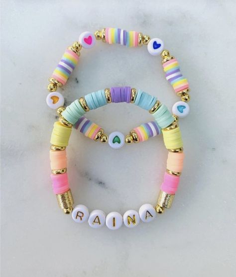 Make Clay Beads, Bracelet Name, Clay Bead Necklace, Preppy Bracelets, Name Bracelets, Homemade Bracelets, Bracelet Rainbow, Preppy Jewelry, Bracelets Handmade Diy