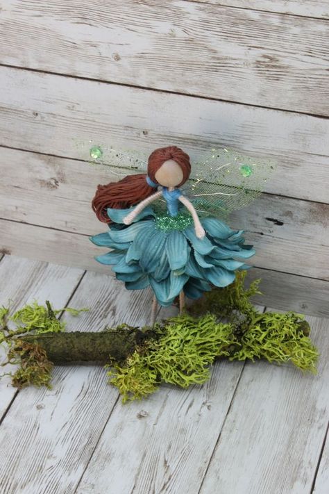 Fairy Diy Crafts, How To Make Wings, Flower Fairy Wings, Fairy Items, Diy Fairy Wings, Profitable Crafts, Fairy Kit, Fairy Tree Houses, Diy Wings