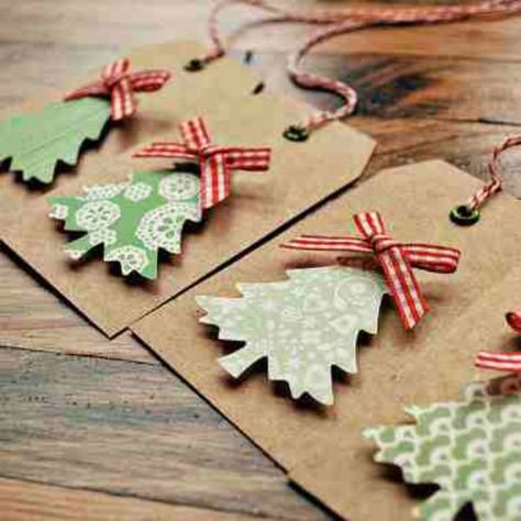 making christmas gift tags | ... gift tag template, gift tags, how to make jewelry, printable christmas Christmas Tree Gift Tags, Christmas Gift Tags Diy, Xmas Tags, Tags Diy, Creative Christmas Gifts, Gift Tags Diy, Diy Tags, Christmas Tree With Gifts, Homemade Christmas Gifts