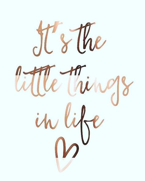 remember it's the little things that count... #bethankful #beblessed #lovelife #behappy Positive Quotes For Life Encouragement, Citation Force, Inspirational Quote Prints, Motivasi Diet, Grateful Quotes, Motivation Positive, The Little Things In Life, Little Things In Life, Short Inspirational Quotes