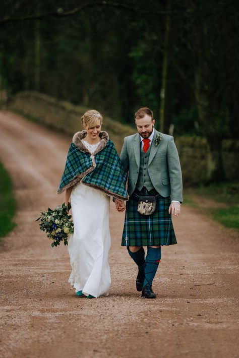 Wedding In Scotland Ideas, Highland Dress Men, Scottish Kilt Wedding, Scottish Bridesmaid Dresses, Scottish Wedding Ceremony, Scottish Wedding Photography, Kilt Wedding Outfit, Traditional Scottish Wedding Dress, Scottish Winter Wedding