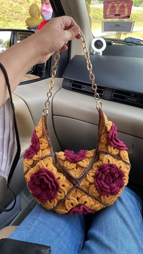 Crochet Purse Ideas, Crochet Boho Bag, Sac Diy, Mode Crochet, Crochet Business, Crochet Design Pattern, Crochet Clothing And Accessories, Crochet Handbags Patterns, Crochet Fashion Patterns