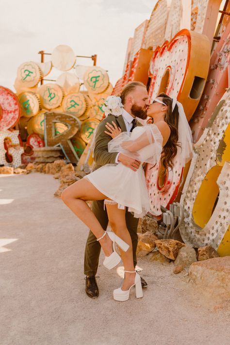 Why the Neon Museum is Your Dream Wedding Venue | oliviaholwellphotography.com Museum Elopement, Neon Museum Las Vegas, The Neon Museum, Las Vegas Wedding Photos, Vegas Wedding Photos, Museums In Las Vegas, Neon Museum, Vegas Weddings, Wedding Couple Photos