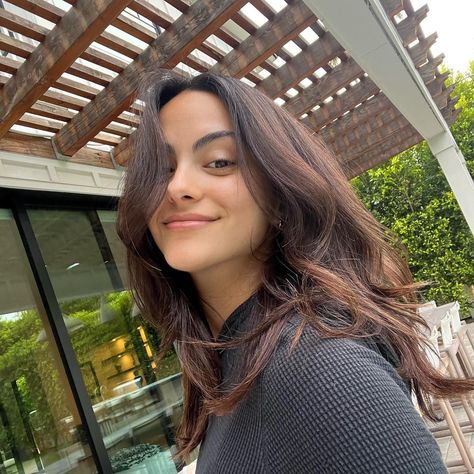 Camilla Mendes, Cami Mendes, Camila Mendes, Veronica Lodge, Famous Stars, Hair Inspo Color, Look Alike, Girl Crush, Riverdale