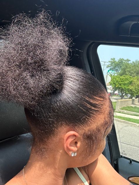 Summer Natural Black Hairstyles, Silk Press Natural Hair Short Ponytail, Natural Hair Updo 4c, Puff Bun Hairstyle, Natural Bun Hairstyles For Black Women, Slick Hairstyles Natural Hair, Natrul Hairstyle For Black Women, Natural Hair Styles Easy 4c, Natural Hair Styles Black Women