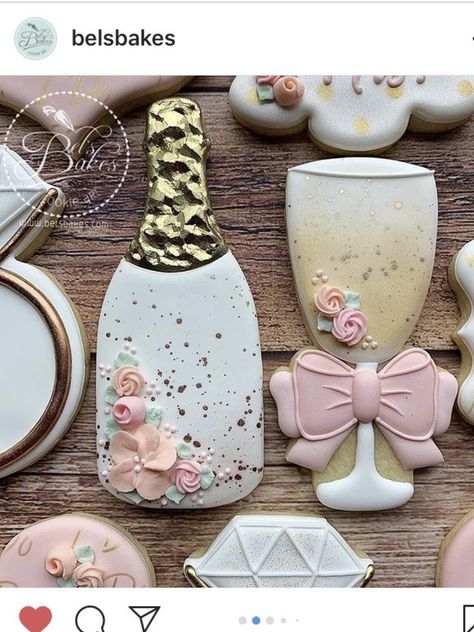 Gold Cookies, Wine Cookies, Engagement Cookies, Flower Sugar Cookies, Bridal Cookies, Royal Iced Cookies, Book Cake, Bridal Shower Cookies, Iced Sugar Cookies