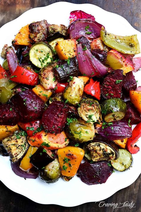 Everyday Dinners, Roasted Vegetables Oven, Roasted Vegetable Recipes, Roasted Root Vegetables, Roasted Vegetable, Vegetable Side, Idee Pasto Sano, Banana Bread Recipe, Vegetable Sides