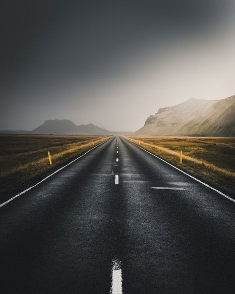 Iceland Pictures, Empty Road, Road Pictures, Asphalt Road, Background Images For Editing, Student Travel, American Road Trip, Picsart Background, Background Images Hd