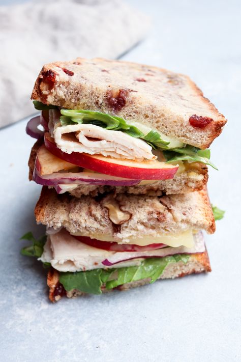 Turkey Apple Cheddar Sandwich, Apple Cheddar Sandwich, Turkey Apple Sandwich, Apple Sandwich Recipes, Fall Sandwiches, Cheddar Sandwich, Cold Sandwich Recipes, Turkey Apple, Turkey Sandwiches Recipes