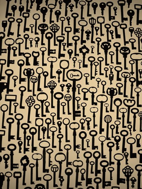 backlit key collection Patterns Textiles, Key Collection, Hope Art, Old Keys, Skeleton Keys, Vintage Keys, Art Courses, Skeleton Key, Coraline