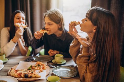 People Enjoying Food, Pizza Icon, Pizza Board, Party Restaurant, Caucasian People, Friends Drinks, Eat Happy, Bakery Branding, Eating Pizza