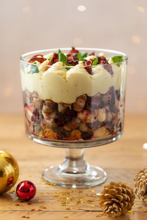 Black Treacle, Christmas Potatoes, Christmas Food Ideas, Christmas Trifle, Pigs In Blankets, Crazy Food, Trifle Bowl, Candied Bacon, Trifle Recipe