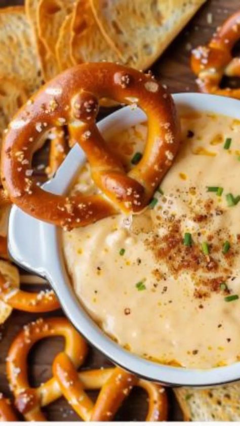 Easy APPLEBEE’S BEER CHEESE PRETZEL DIP RECIPE Best Pretzel Dip, Dips To Serve With Pretzels, Beer Cheese Pretzel Dip, Pub Cheese Recipe, Pretzel Beer Cheese Dip, Beer Dip Recipe, Dip For Beer Bread, Pretzel Cheese Dip, Pretzel Dip Recipes