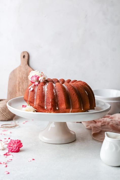 Tres Leches Bundt Cake Tres Leches Bundt Cake, Easy Tres Leches, Mexican Cake, Brunch Cake, Bundt Cake Recipe, Baked Cheesecake Recipe, Boozy Desserts, Bundt Cake Pan, Tres Leches Cake