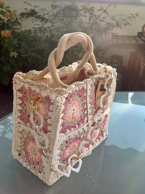 Mode Crochet, Crochet Business, Crochet Clothing And Accessories, Crochet Handbags Patterns, Handbag Pattern, Crochet Fashion Patterns, Fun Crochet Projects, Diy Crochet Projects, Crochet Bag Pattern