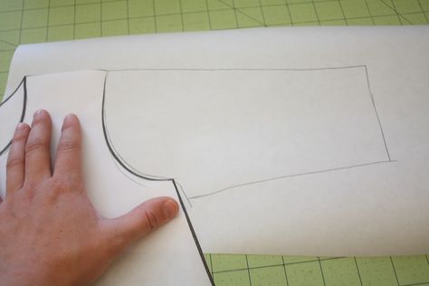 Freehand Sleeve Drafting (Tutorial) || Craftiness is Not Optional Sewing Sleeves, Sewing 101, Dress Tutorials, Couture Sewing, Pattern Drafting, Sleeve Pattern, Sewing Skills, Learn To Sew, A Pattern