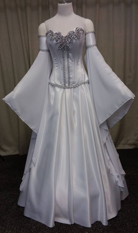 #Medieval #Dress #Elven #FantasyDress #Costumes #WeddingDress Medieval Dress Royal, White Medieval Dress, Dnd Cosplay, Handfasting Dress, Faerie Wedding, Fae Dress, Celtic Wedding Dress, Elven Wedding Dress, Medieval Wedding Dress