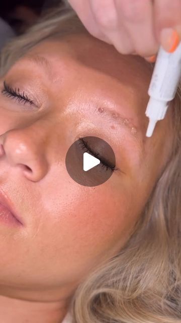 Daily street style on Instagram: "Brow lamination and tint process 🖤🖤 @elnesthetics" Before After Brow Lamination, Brow Lift And Tint, Blonde Henna Brows, Blonde Eyebrow Lamination, Eyebrow Tint For Blondes, Brow Lamination And Tint Blonde, Hd Brows Before And After, Brow Lamination Before And After Blonde, Blonde Brow Lamination