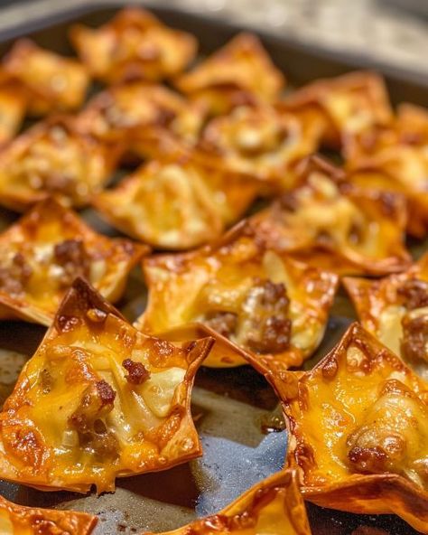 Hands down, the best appetizer ever! Sausage Wonton Cups, Wonton Appetizers, Best Appetizers Ever, Finger Sandwich, Best Appetizer, Crispy Wonton, Wonton Cups, Sausage Bake, Appetizers Easy Finger Food