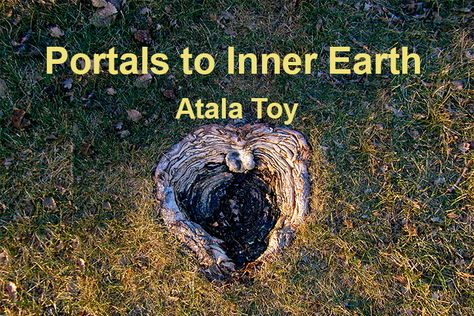 Video - Portals are gateways to other dimensions. A description, with anecdotal stories, about these portals into inner earth. Earth Video, Gemini Lover, Earth Grid, Megara Disney, Ancient Egypt Pyramids, Quantum Physics Spirituality, Inner Earth, Earth Gif, Other Dimensions