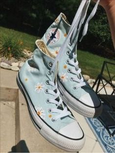 Converse 2020, Paint Aesthetic, Aesthetic Converse, Flower Paint, Painted Shoes Diy, Flower Boy, Flower Boys, Download Free Images, Painted Shoes