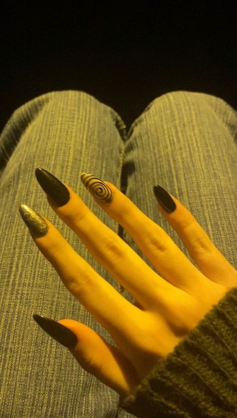 Cute Goth Nails, Goth Nail Art, Nails Grunge, Band Nails, Cute Goth, Goth Nails, Grunge Nails, Colored Acrylic Nails, Almond Acrylic Nails