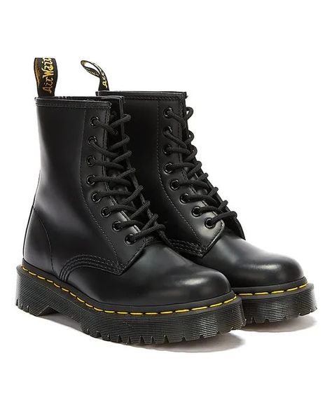 Botas Grunge, Womens Black Boots, Doctor Martens, Doc Martins Boots, Doc Marten Boot, Doc Martens Boots, Dr Shoes, Dr Martens Boots, Black Boots Women