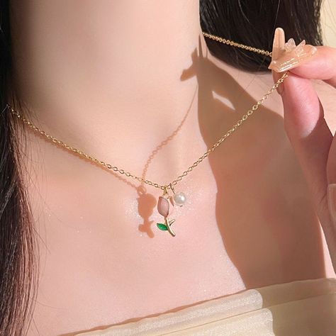 ✨ Elevate your everyday look with our stunning Tulip Pearl Necklace Female Pendant Clavicle Chain 💎🌷 This elegant accessory is a must-have for any woman's jewelry collection! 💁‍♀️ Get yours now for only $11.61 and add a touch of beauty to your style 👑 #TulipPearlNecklace #FemalePendant #ClavicleChain #WomanBeauty #Accessories #Fashionista #JewelryLover #SpringVibes #AffordableLuxury #forheradesign #WomenPower #Fashion #Trending Shop Now https://forhera-design.com/products/tulip-pearl-necklace... Tulip Necklace, Neck Chain, Trendy Necklaces, Necklace Women, Pearl Pendant Necklace, Crystal Necklace Pendant, Mua Sắm, Jewelry Wedding, Girls Jewelry