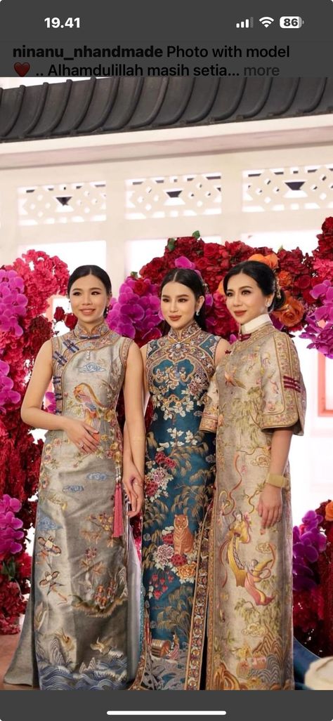 Modern Cheongsam Wedding, Cheongsam Wedding, Modern Cheongsam, Chinese Style Dress, Wedding Hair Inspiration, Stylish Work Outfits, Chinese Dress, Glam Dresses, Tea Ceremony