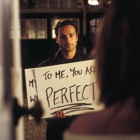 Study Confirms Watching Love Actually Is Bad for You Love Actually 2003, Romantic Movie Quotes, I Love Cinema, Andrew Lincoln, Love Actually, Film Quotes, Romantic Movies, Love Movie, You Are Perfect