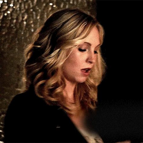 I Was Feeling Epic, Vampire Diaries Season 5, King Gif, Davina Claire, Candice King, Vampire Diaries Seasons, Bonnie Bennett, Caroline Forbes, The Vampire Diaries