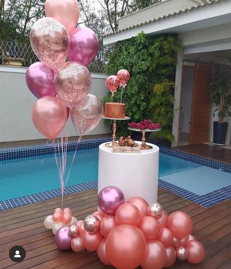 Instagram Birthday Party, Adult Party Themes, Simple Birthday Decorations, Pool Party Decorations, Pool Birthday, Rose Gold Party, Birthday Balloon Decorations, Pool Birthday Party, 18th Birthday Party