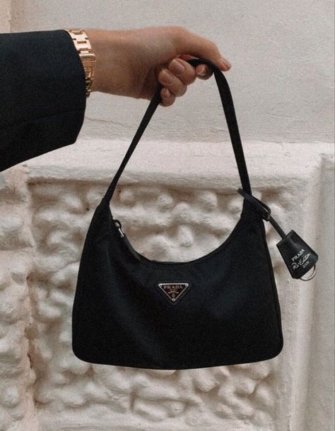 Prada 2000 Re Edition, Prada 2000, Perfect Blonde Hair, Aesthetic Bags, Bag Obsession, Girly Bags, Cute Love Images, Luxury Purses, Classic Bags