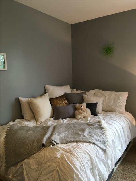 I like to put beds in corners so I can pile on a cozy cluster of pillows. Pillows For Corner Bed, Bedroom Decor Corner Bed, Upholstered Corner Beds, Cozy Bed No Headboard, Beds In The Corner Of The Room Ideas, Beds Up Against Wall, Full Size Bed In Corner, Bedroom Inspo Corner Bed, Bedroom Corner Wall Ideas