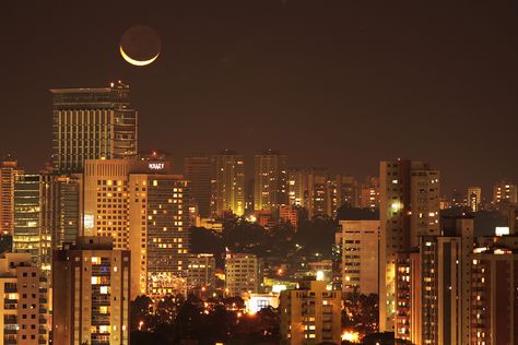 Big Moon | Flickr - Photo Sharing! City At Night, Laptop Wallpaper, At Night, The Moon, Laptop, Moon