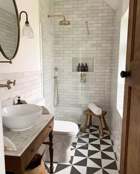 Small Bathroom Styles, Holly Holly, Small Bathroom Inspiration, Small Shower Room, Ensuite Shower Room, Small Bathroom Layout, Small Bathroom Interior, Loft Bathroom, Narrow Bathroom